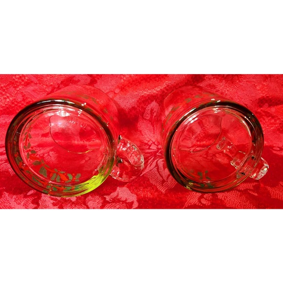 Vintage 2 Libbeys Gold Rimmed Glass Christmas Holly Berry Mugs Cups - Picture 6 of 7